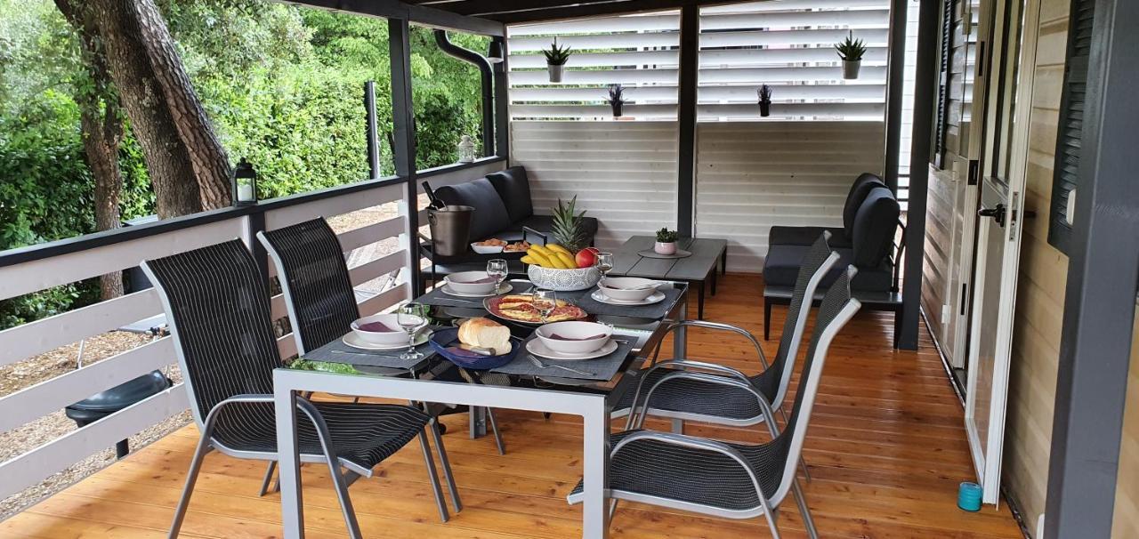 Mobile Home Cicibela Biograd Na Moru Zewnętrze zdjęcie